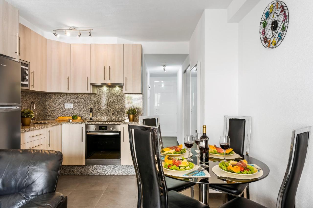 Апартаменти Panoramic 2 Bed Penthouse Лос-Крістіанос Екстер'єр фото